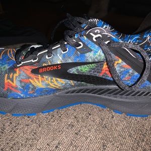 Brooks Men’s Adrenaline GTS 22 size 14 BRAND NEW